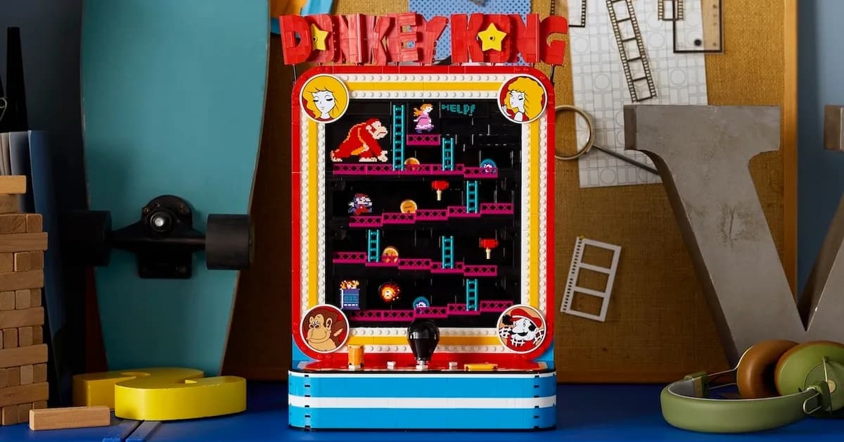 LEGO Donkey Kong Arcade Set Officially Announced