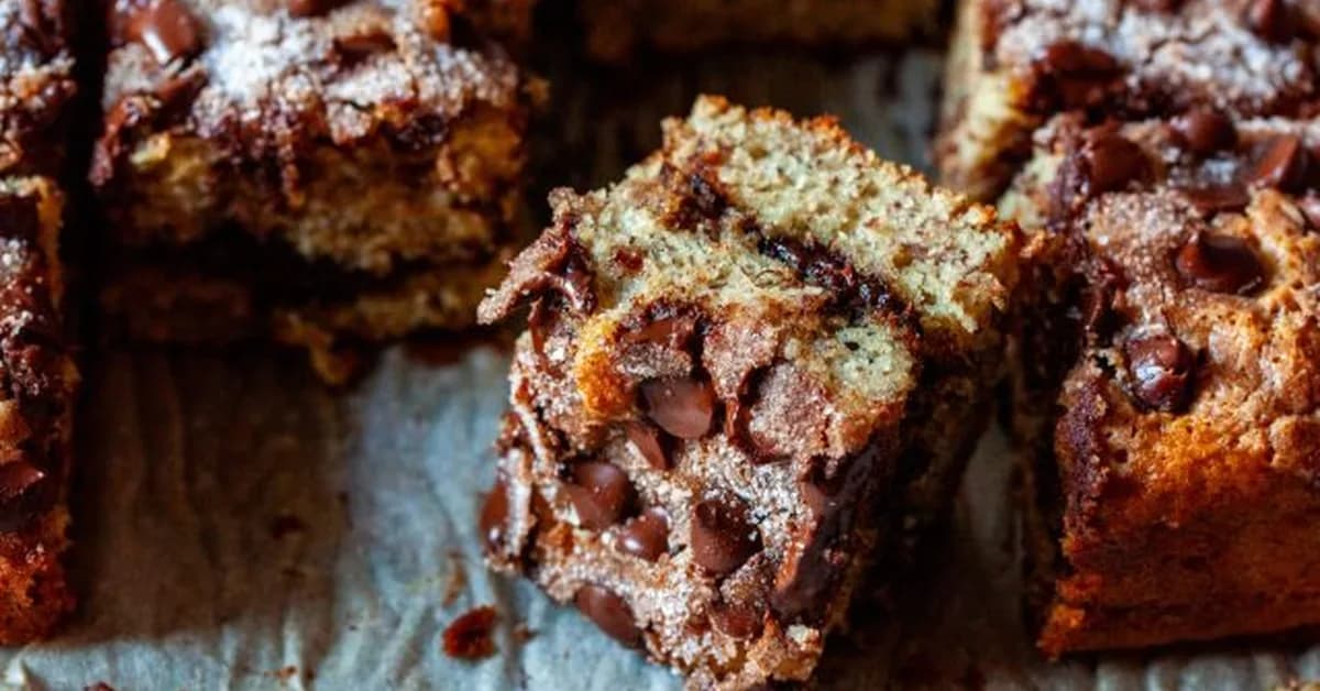 banana chocolate chip cake