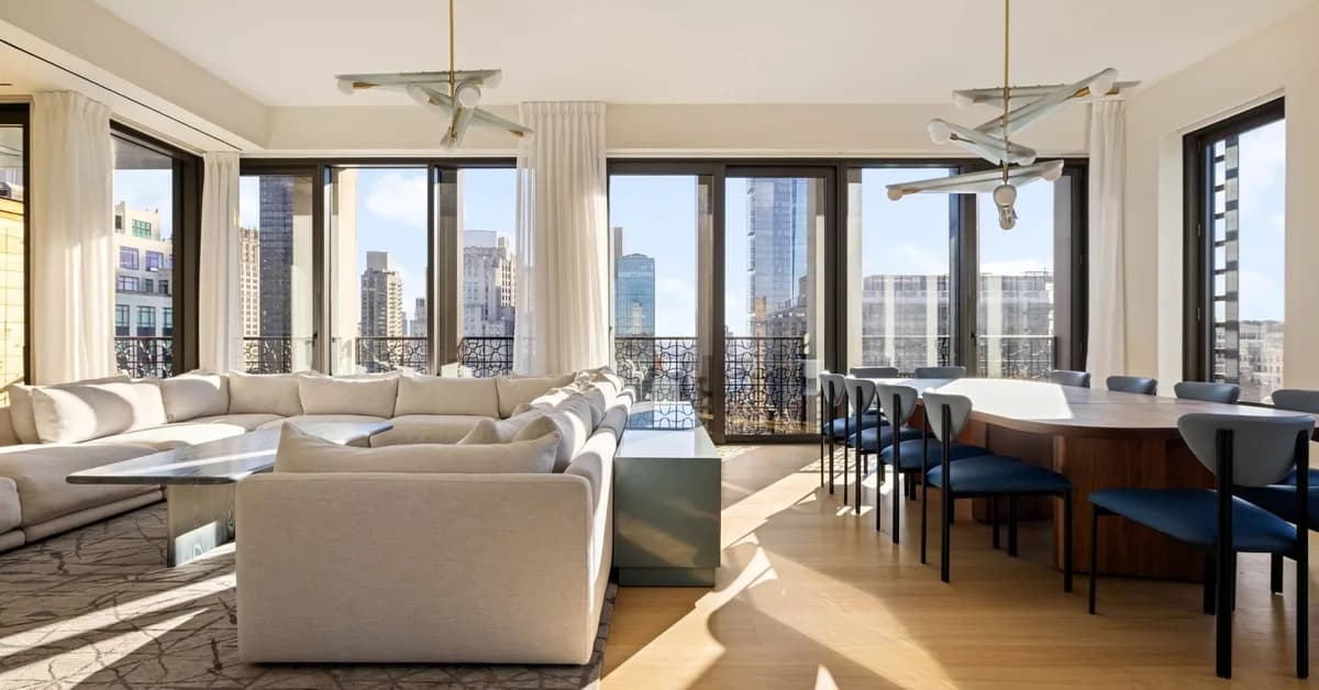 Full-Floor Penthouse With Rooftop Sauna and Spectacular Views of Manhattan Lists for $12.5 Million