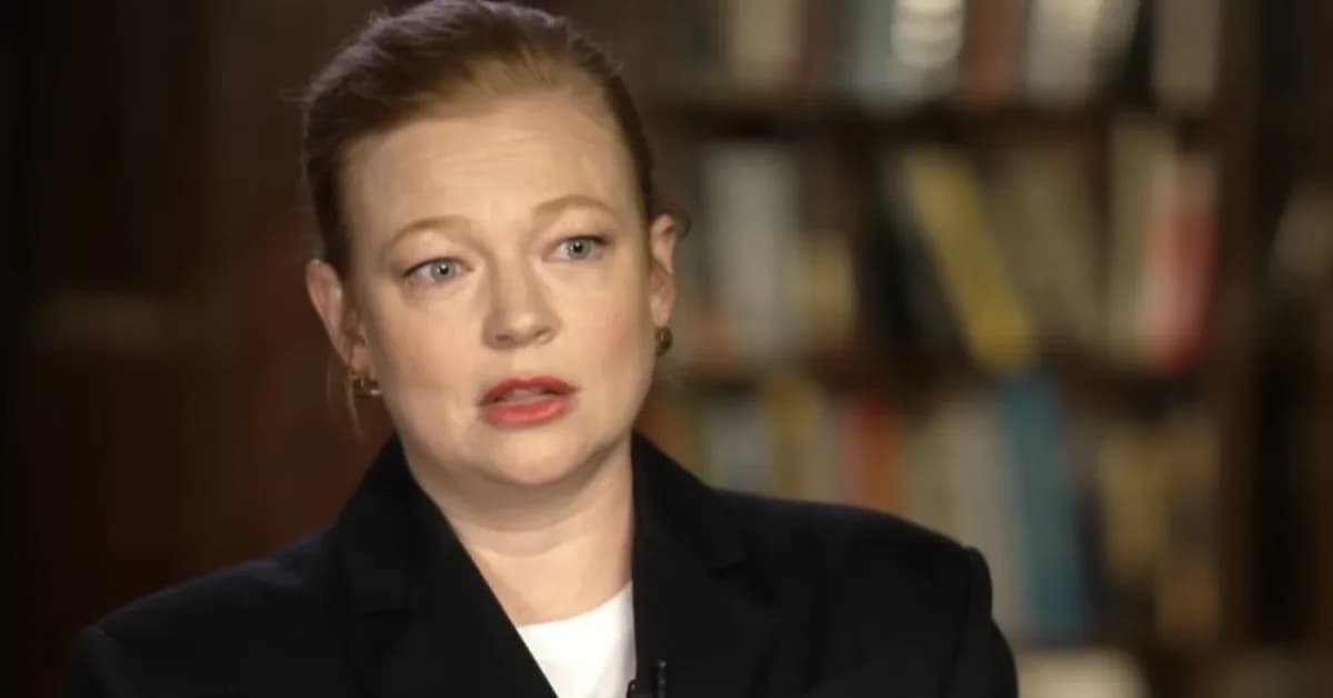 Sarah Snook to battle crap-ton of birds in TV remake of... The Birds