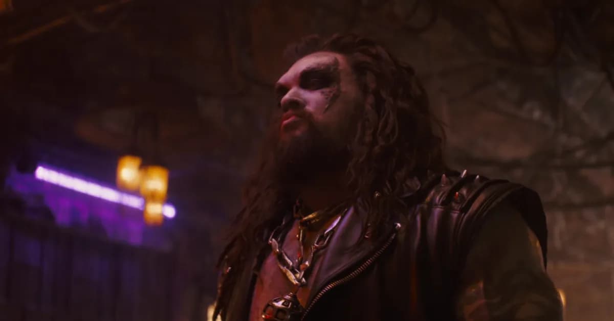 New Supergirl Trailer Shows Off a Lot More of Jason Momoa's Lobo, Reveals a Call From a Concerned Superman, and Sees Krypto the Superdog in Dire Straits