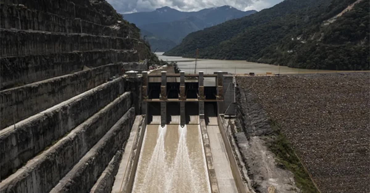 Nations backing fossil fuel exit 'a new power': conference host Colombia