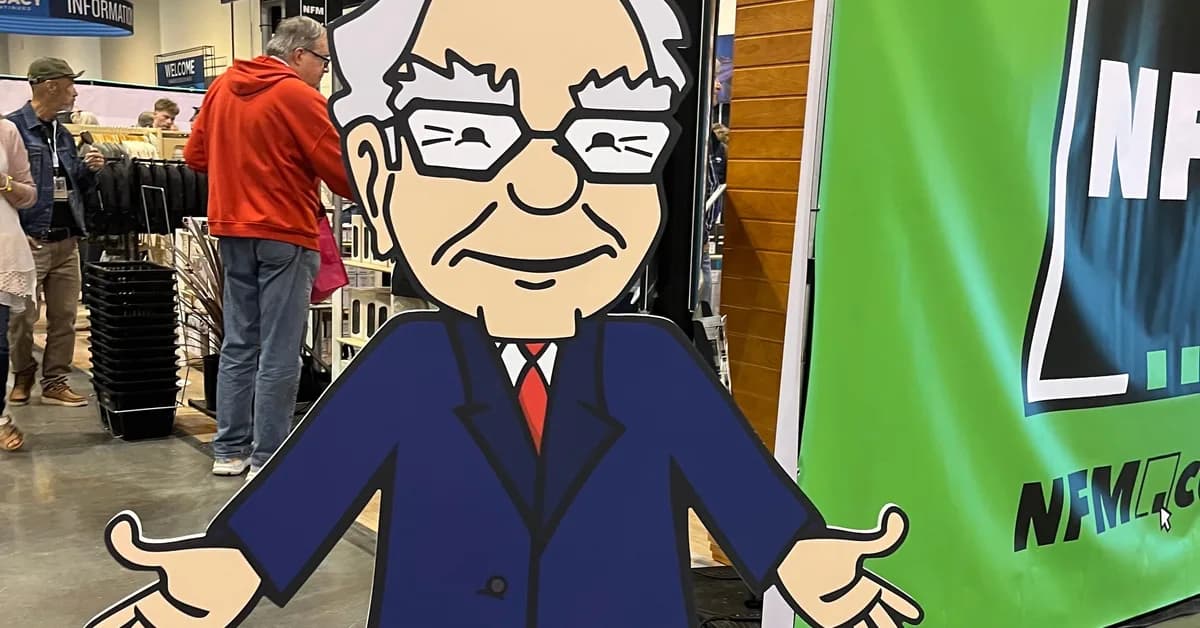 I flew 4,400 miles to Warren Buffett's big bash. Even after retiring, he's still the main attraction, and his legacy will live on.