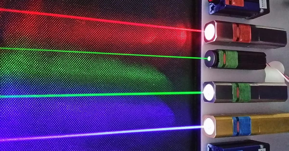 Light-speed decisions: A key step toward practical quantum computing