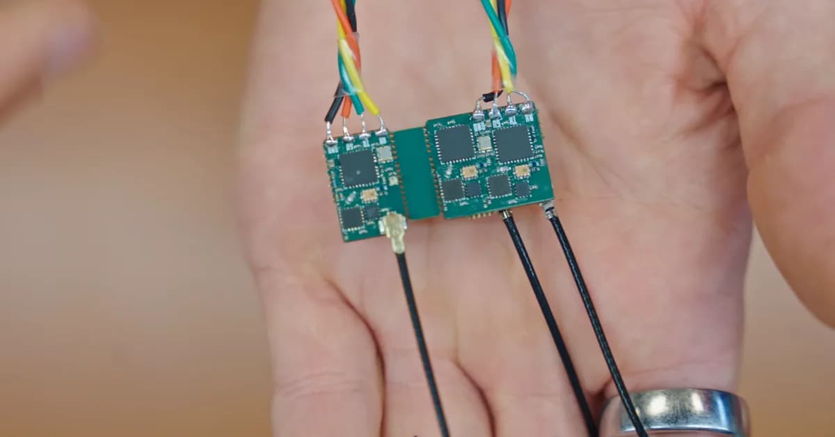 Open-Source ExpressLRS Receiver Reaches for Range