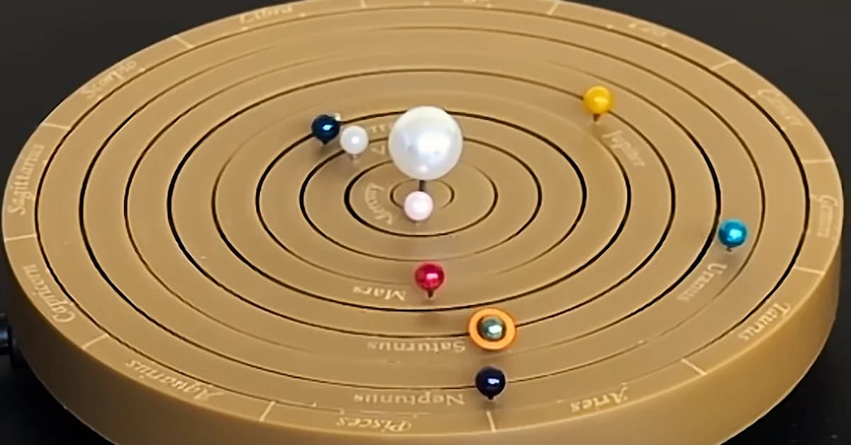 3D Printed Orrery Runs On A Single Motor