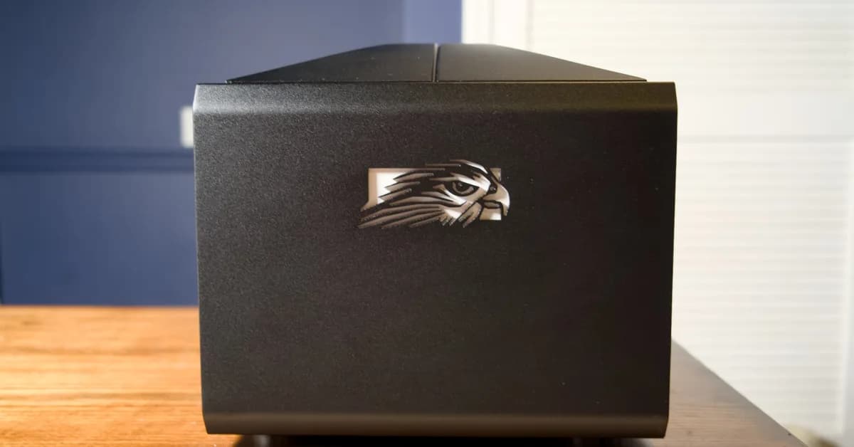Falcon Northwest FragBox review: A compact gaming rig that does everything right