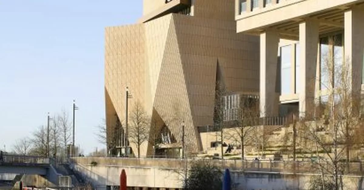 O'Donnell + Tuomey reveals "jewel-like" V&A East Museum ahead of opening