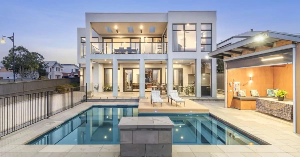 Luxury Curlewis home secures big sale after $1m price adjustment