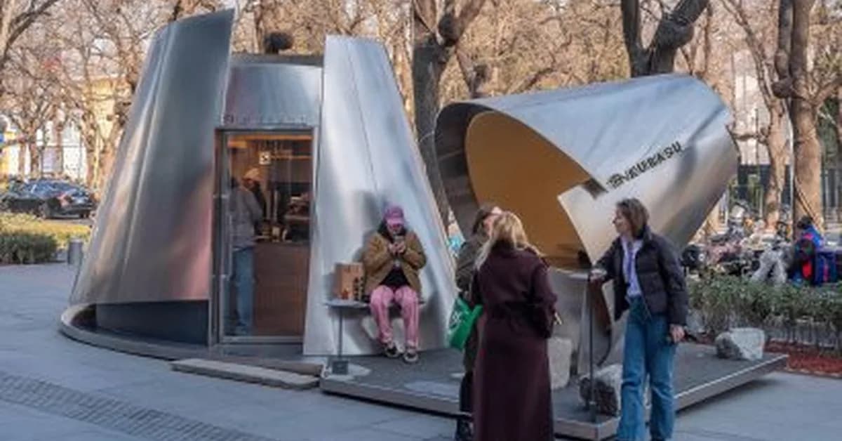 Atelier L models conical cafe pop-up in Beijing on coffee drippers