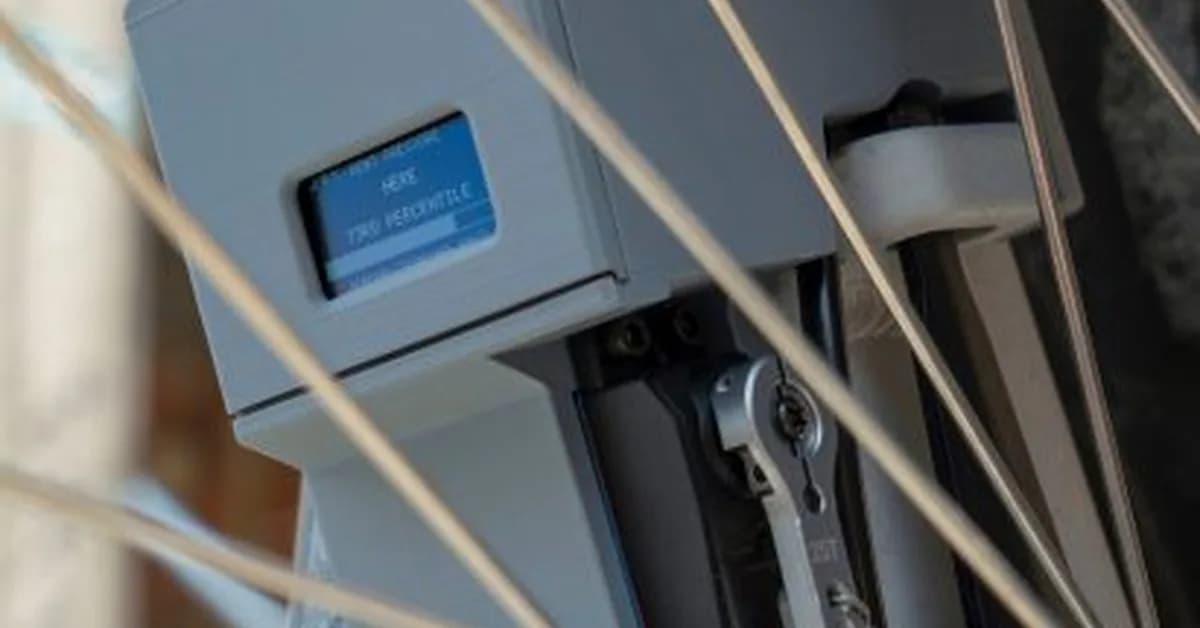 This device slows Citi Bikes in "rent-burdened" New York blocks