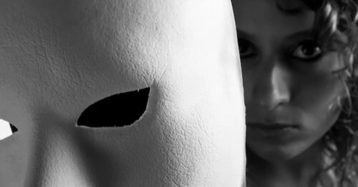 LLMs can unmask pseudonymous users at scale with surprising accuracy