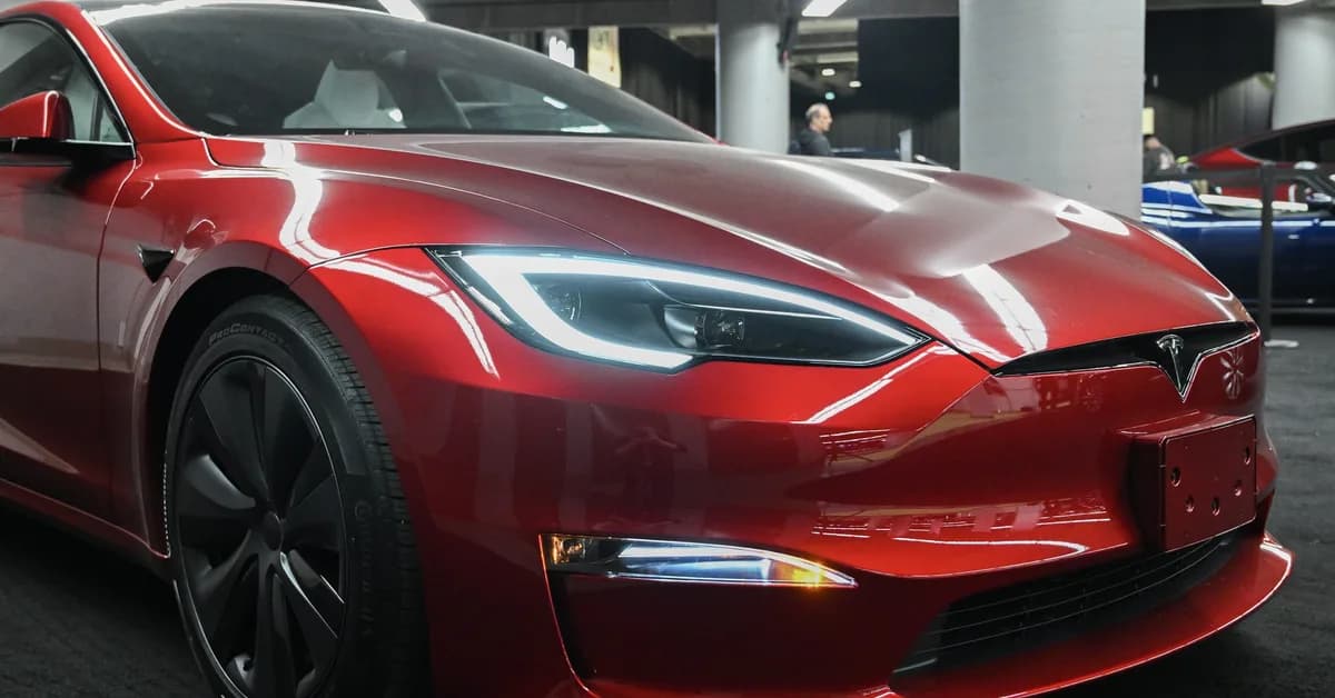Tesla is selling 250 invite-only Model S 'Signatures' for $160,000 before scrapping them for good