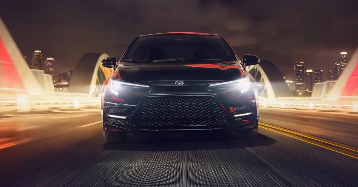 It's Not Just You: Six of 10 Drivers Say Headlight Glare Is a Problem