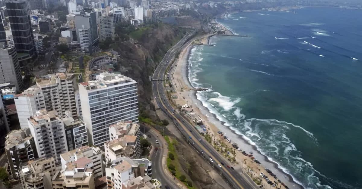 Crime-weary Peru votes for ninth president in a decade