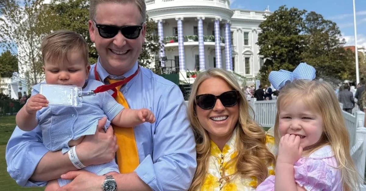 Fox News Host Peter Doocy Announces His Wife Is Pregnant With 3rd Child-1 Year After Co-Star Dad Steve Relocated to Florida