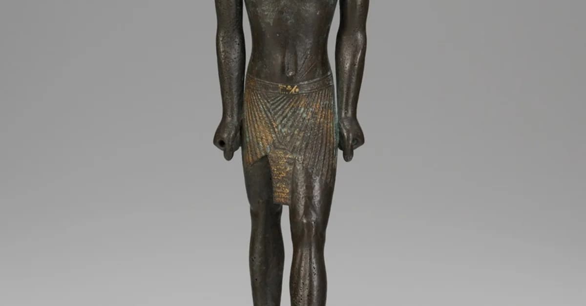 Mitigating S-RAHA: An On-device Framework to Prevent Forwarding of Re-Captured Images