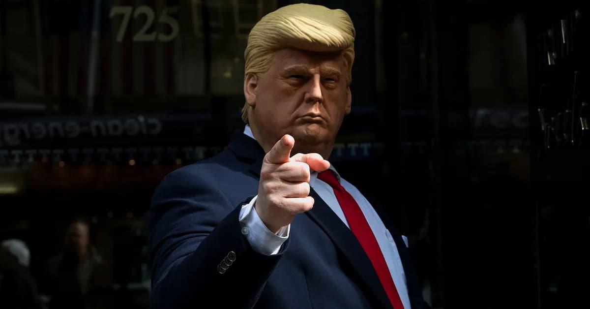 Fervent and fake: High-glam AI avatars boost Trump ahead of midterms