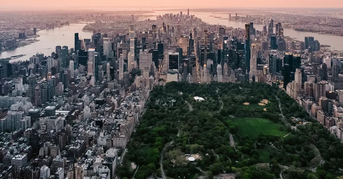 Luxury Buyers in New York City Snapped Up 43 Properties in a Week-the Most Contracts Since May 2025