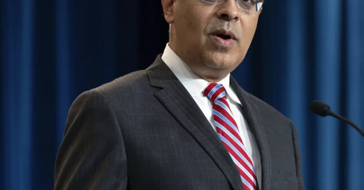 STAT+: Bhattacharya addresses CDC director role, works to bolster staff morale in first all-hands meeting