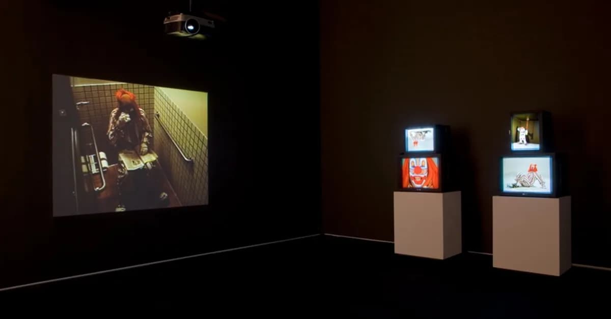 Adapting Frozen Mono-modal Backbones for Multi-modal Registration via Contrast-Agnostic Instance Optimization