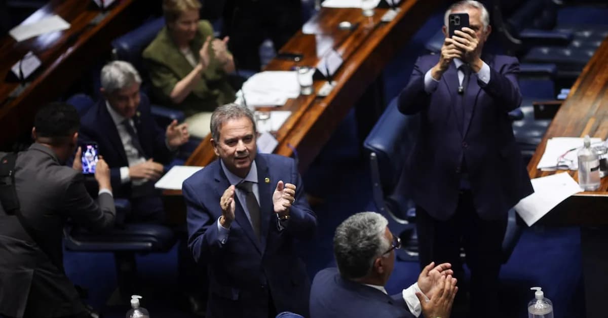 Brazil court suspends law aimed at reducing Bolsonaro sentence