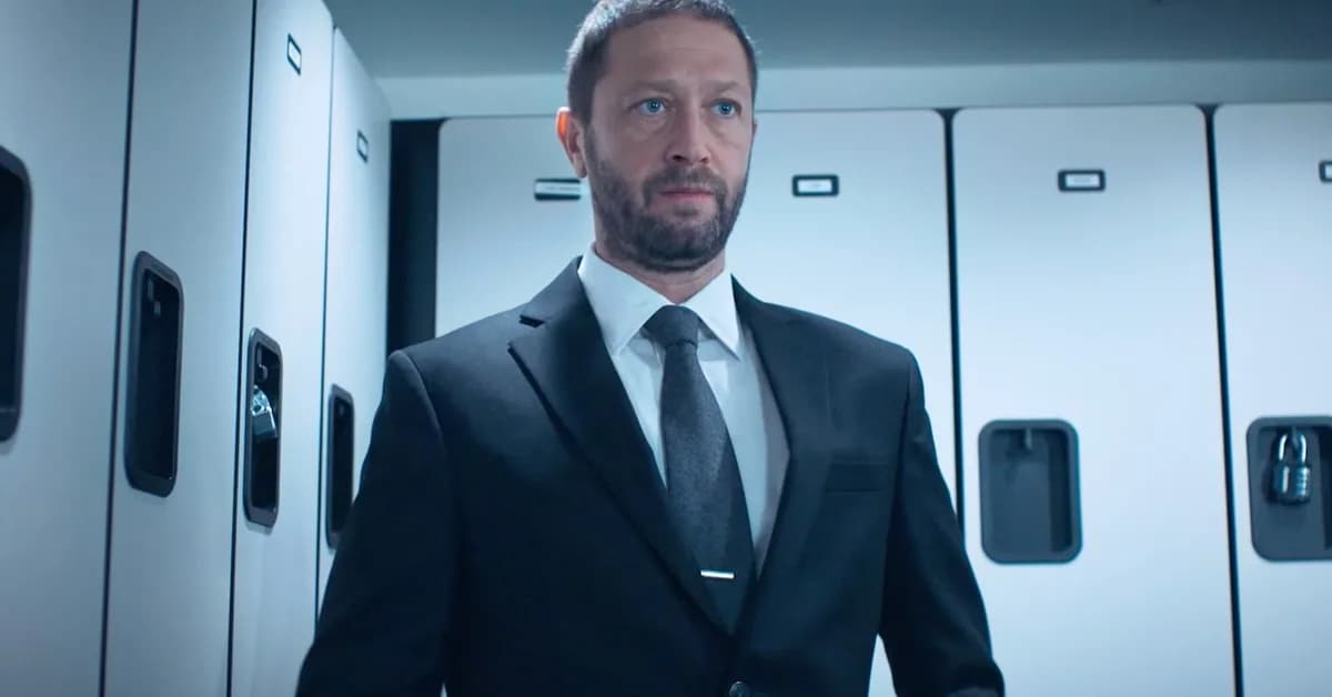 Ebon Moss-Bachrach in Final Talks for Heat 2 Role