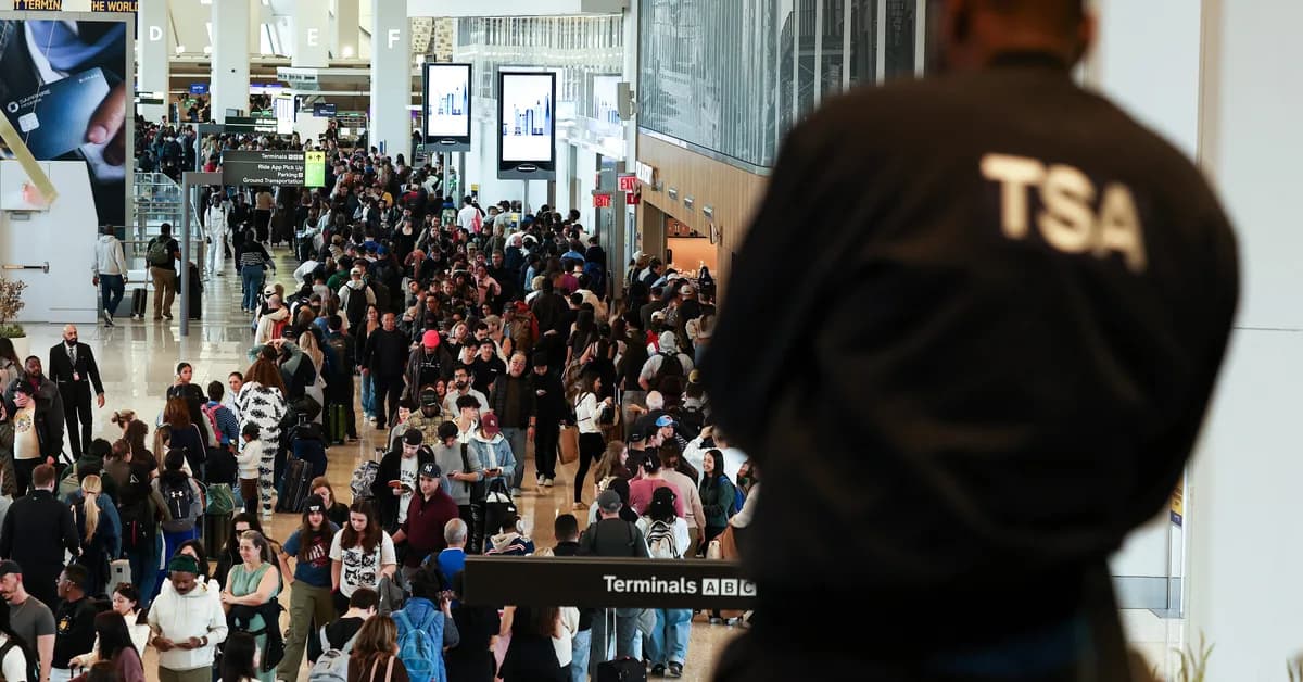 TSA agents are finally getting some back pay
