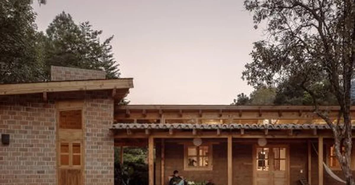 Colar revives adobe structure to create pared-back home in Mexico