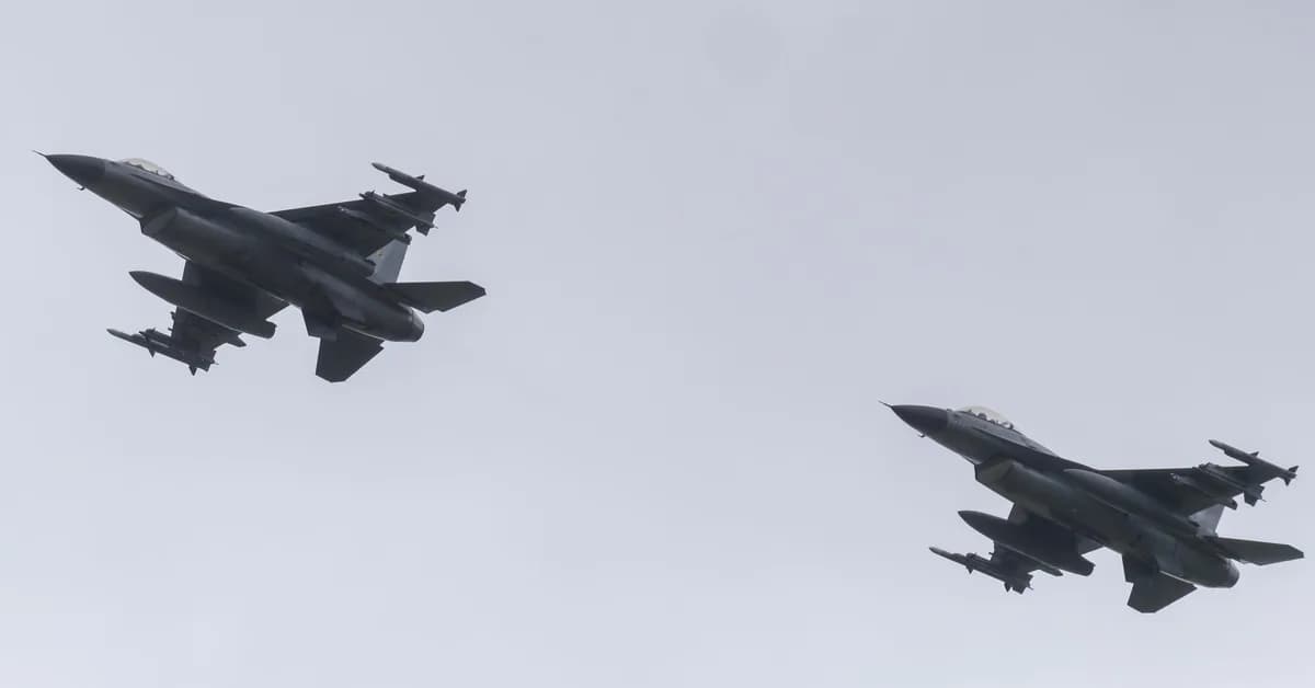 Ukraine's future F-16 fighter pilots are learning to fly without GPS as Russian jamming complicates air combat