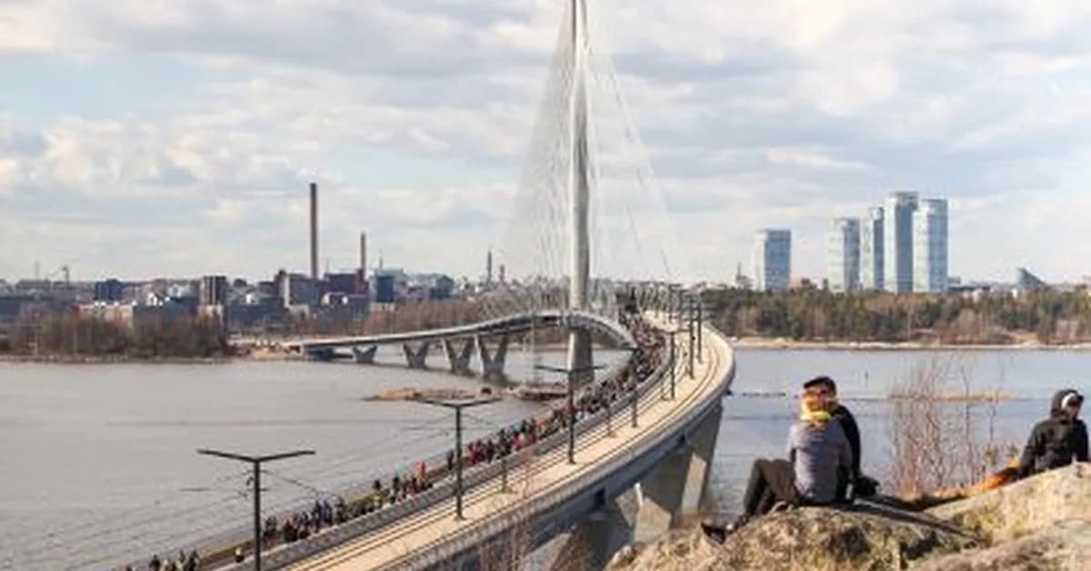 Finland's longest bridge reaches completion in Helsinki