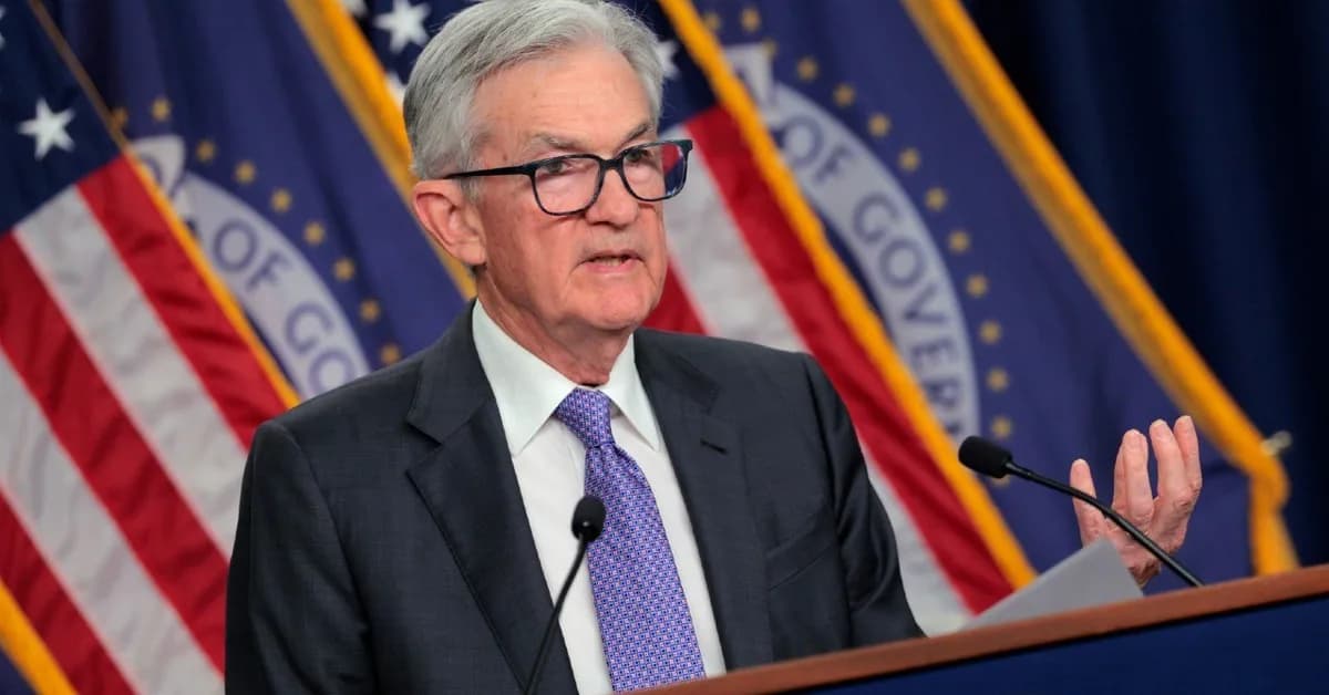 Fed Meeting Minutes Show Policymakers Weighed Economic Impact of Iran War