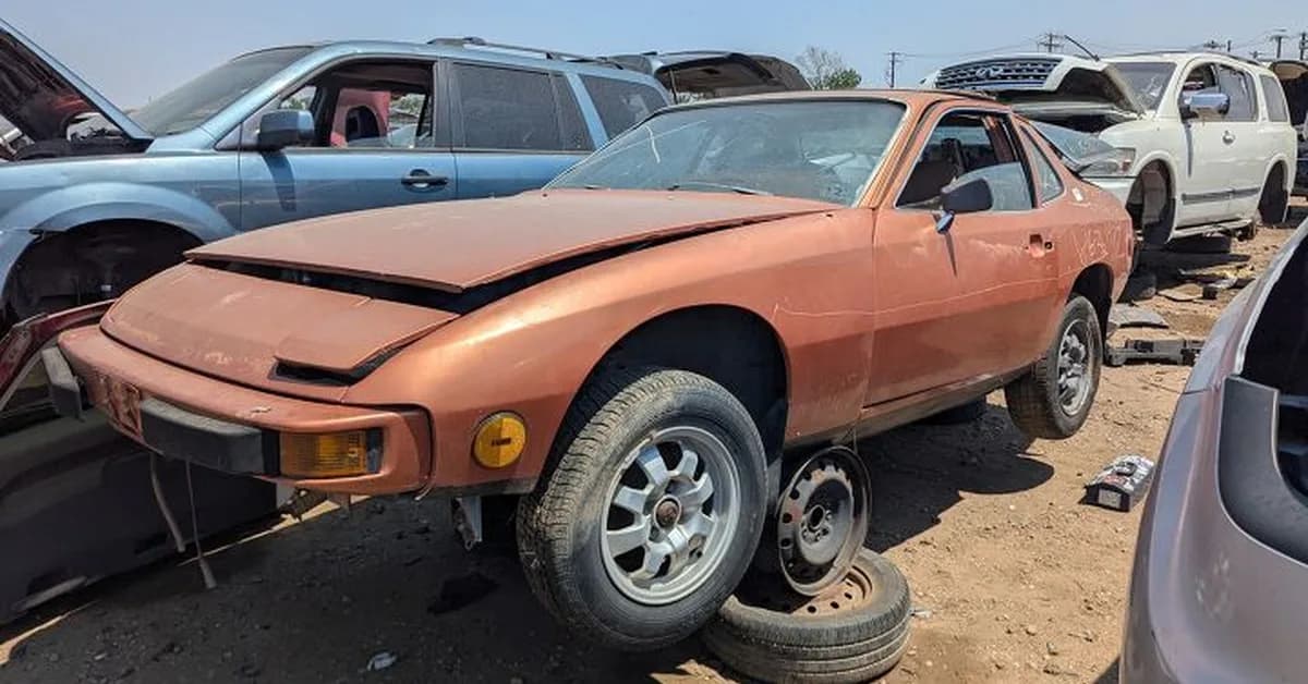 Junkyard Find: 1977 Porsche 924