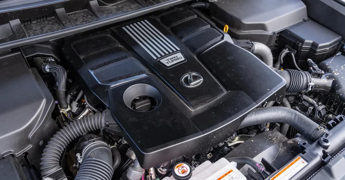 Lexus GX, LX: Fix announced for potential mechanical failures, some engines to be replaced