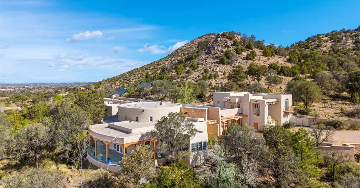 Curated $3.25 Million Estate on Santa Fe's Moon Mountain Lists for the First Time in 25 Years