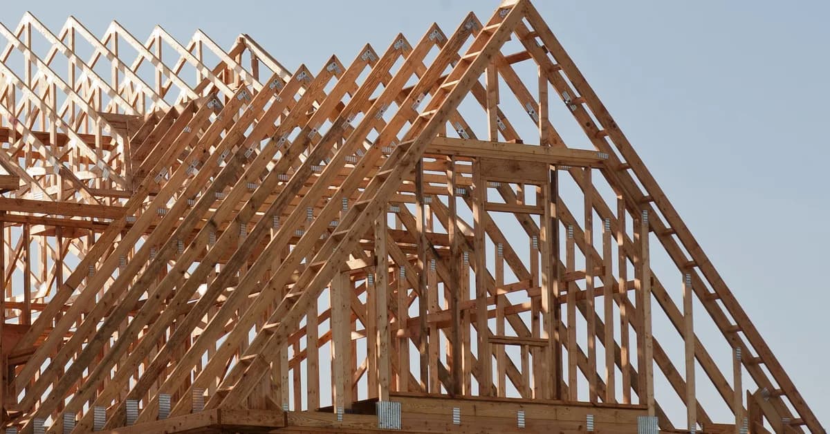 Homebuilder Confidence Plunges as High Interest Rates and Economic Fears Take a Toll