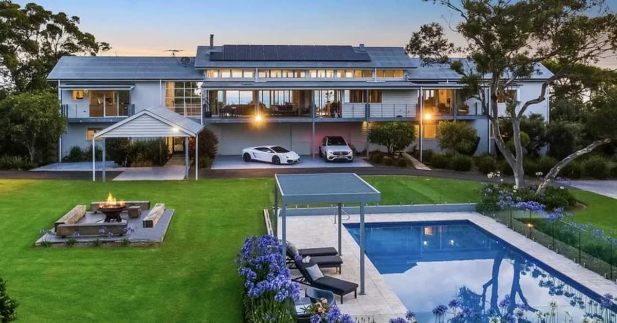 Adman John Singleton's Central Coast 'love shack' sold for $8.35m