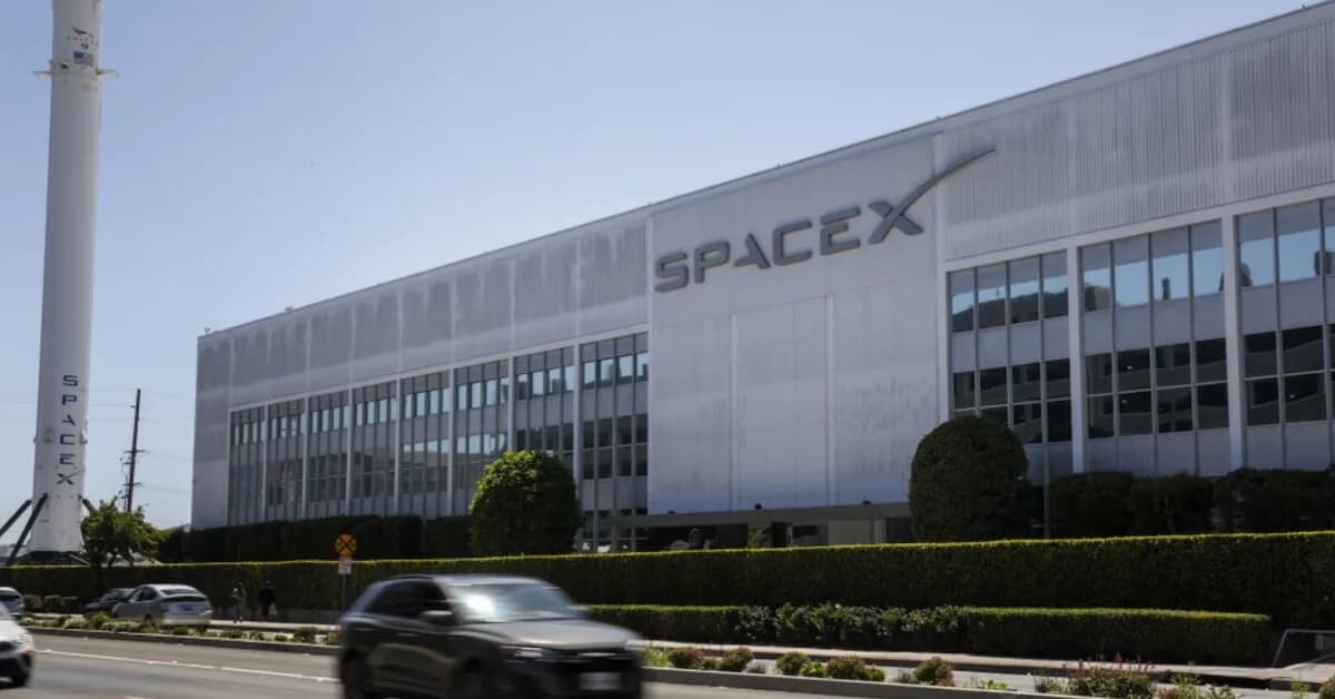 Musk's SpaceX to Compete in Pentagon Drone Contest