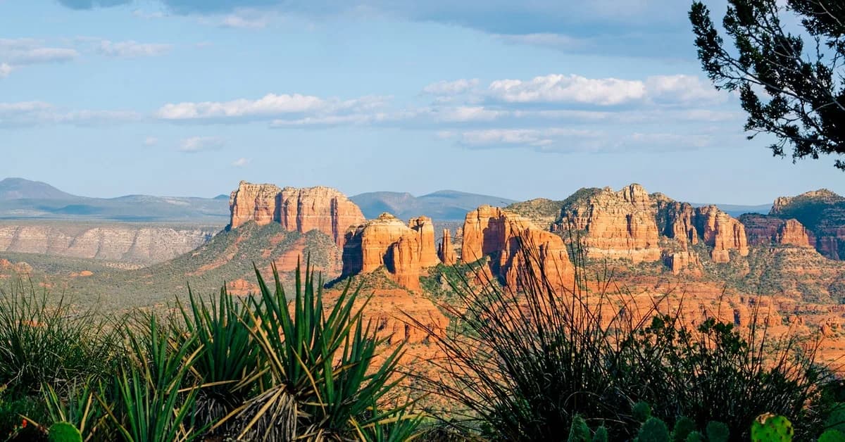 9 best places to travel solo in the US in 2026