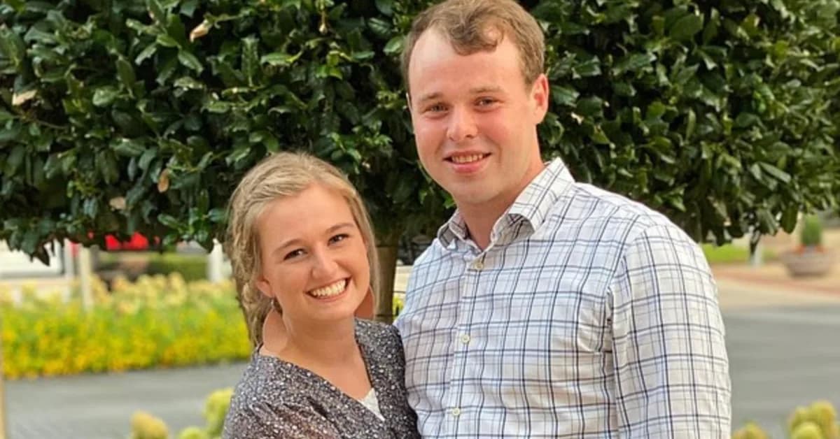 Kendra Duggar's Dad Launches $30K GoFundMe for 'Housing Costs' After She Turned Family Home Into a Rental To Cover Husband Joseph's Bail