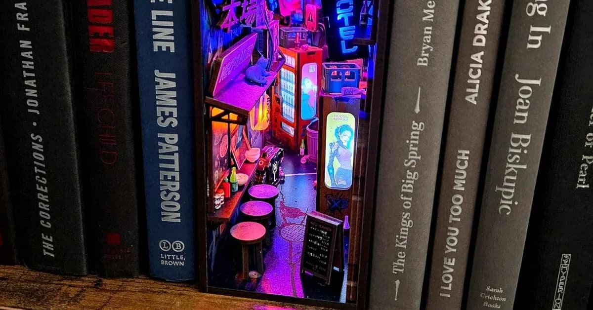 This Cyberpunk Book Nook Kit Is Perfect for Your Mixed Media Library