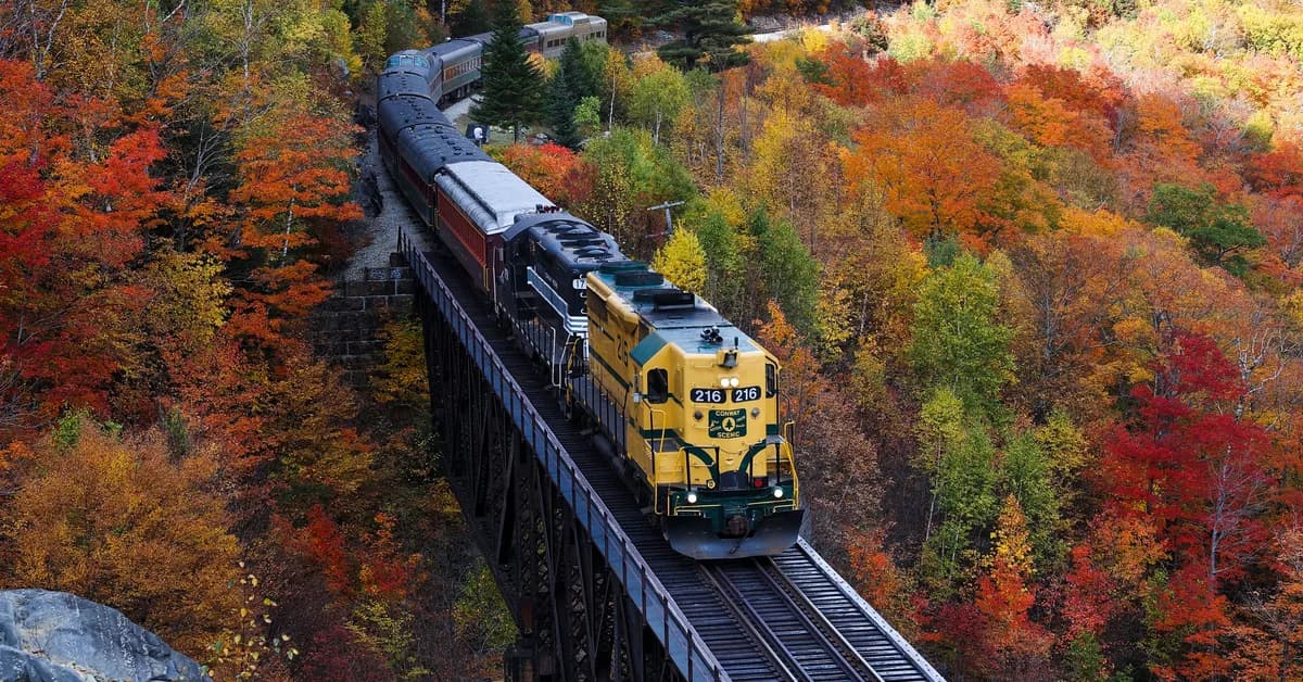 7 things passengers should never do on a train, according to an etiquette coach
