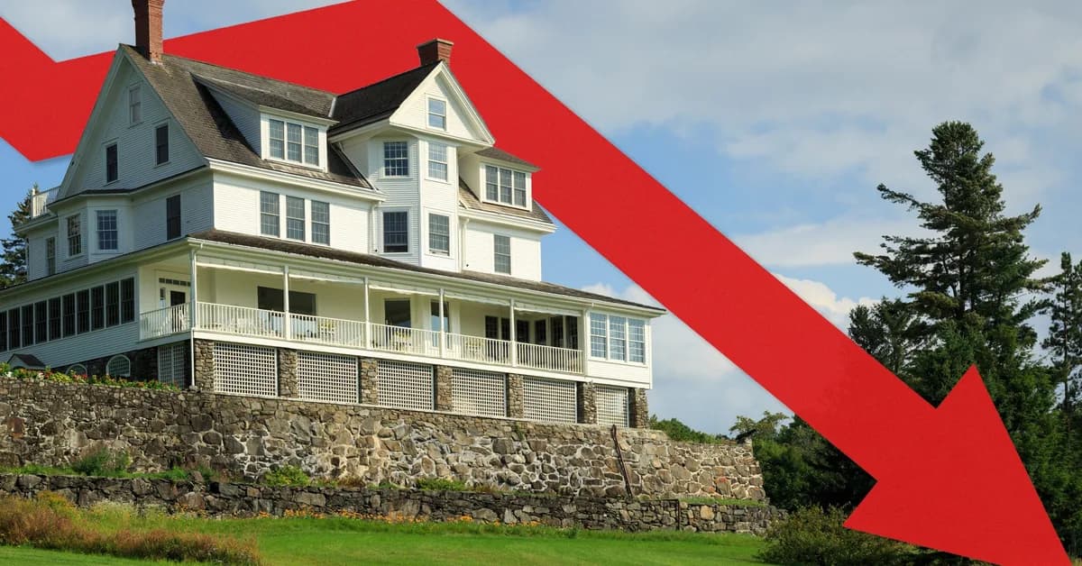 Mortgage Applications Fall as Elevated Rates Discourage Late-Summer Buyers