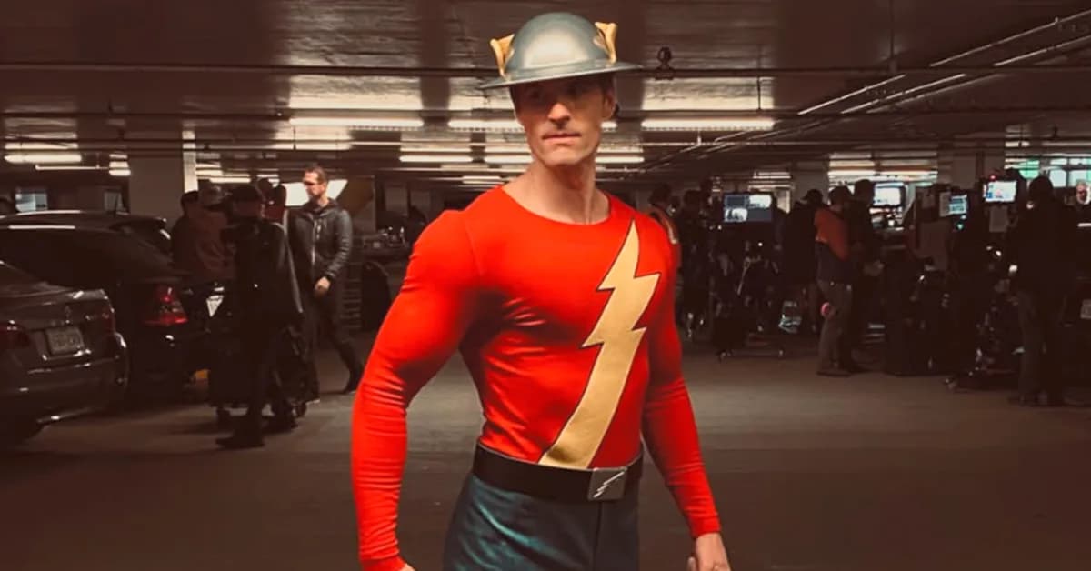 Big Bang Theory Spinoff Features Surprise Live-Action Cameos from The Flash and Mr. Freeze