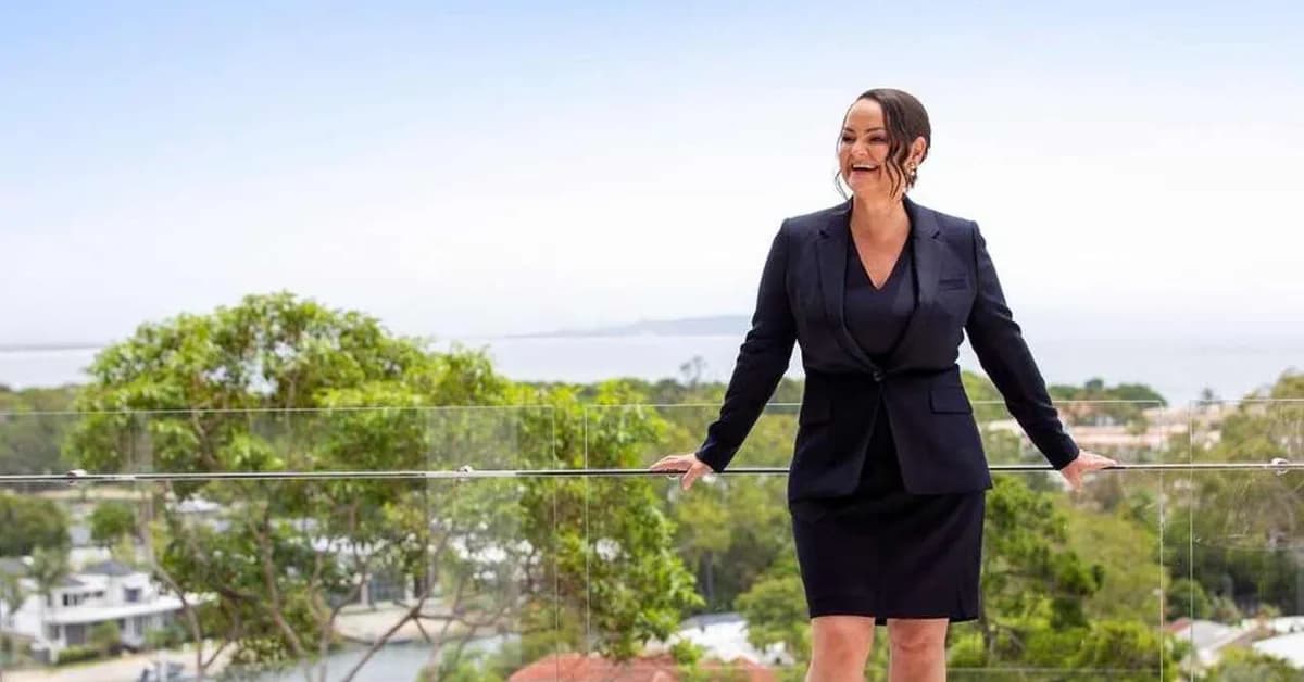 Noosa property market in high-stakes standoff despite record $40m mega sale