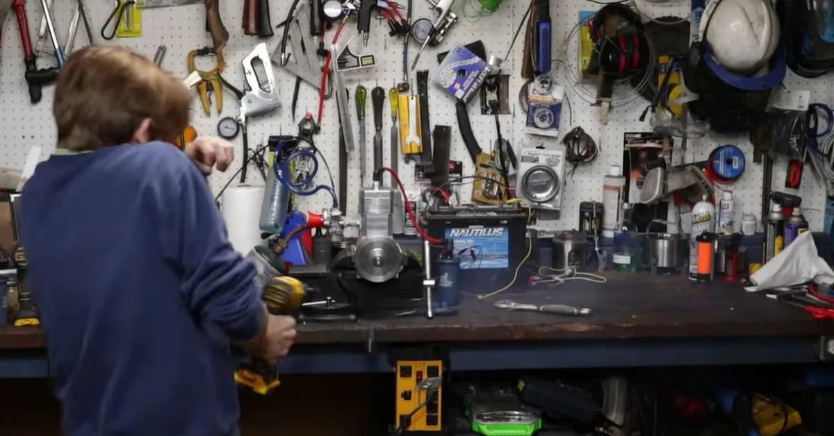 Machining a Two-Stroke Engine out of Aluminium