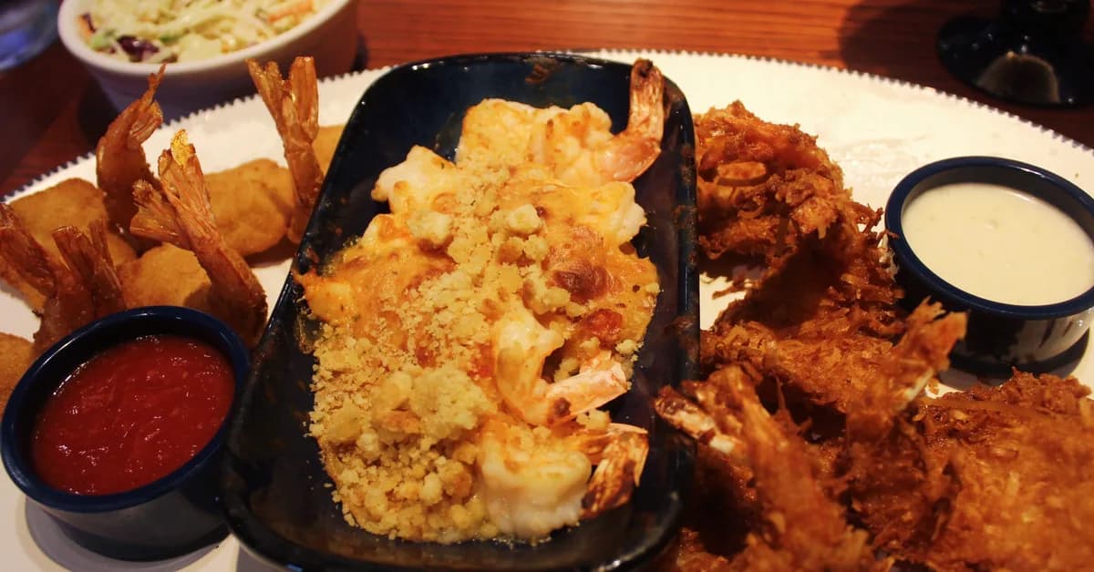 I tried Red Lobster's Endless Shrimp, which once contributed to the chain's bankruptcy. It's still an unbeatable deal.