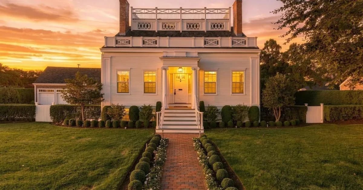 This 1834 Sea Captain's Home On Nantucket Just Listed for $32 Million