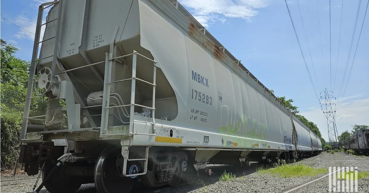 Street flip: Intermodal rail charges ahead in latest data