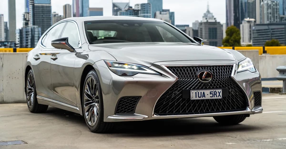 Lexus kills more petrol-only models in Australia
